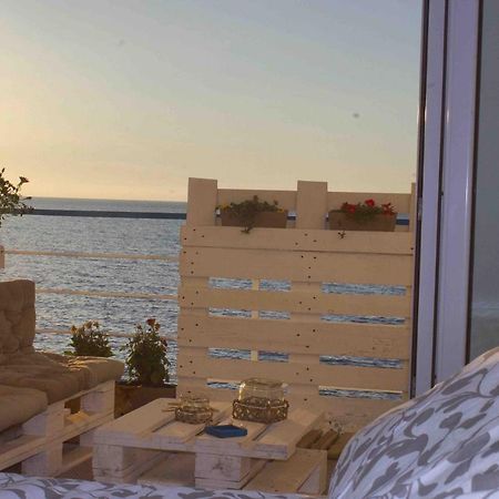 Sea View Life Hotell Carini Exteriör bild