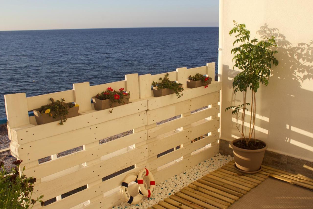 Sea View Life Hotell Carini Exteriör bild
