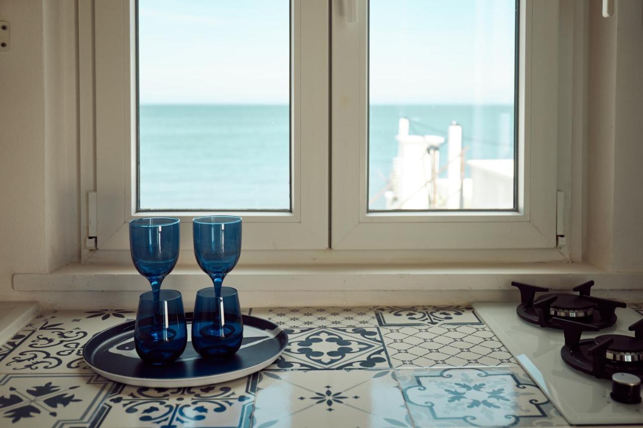 Sea View Life Hotell Carini Exteriör bild