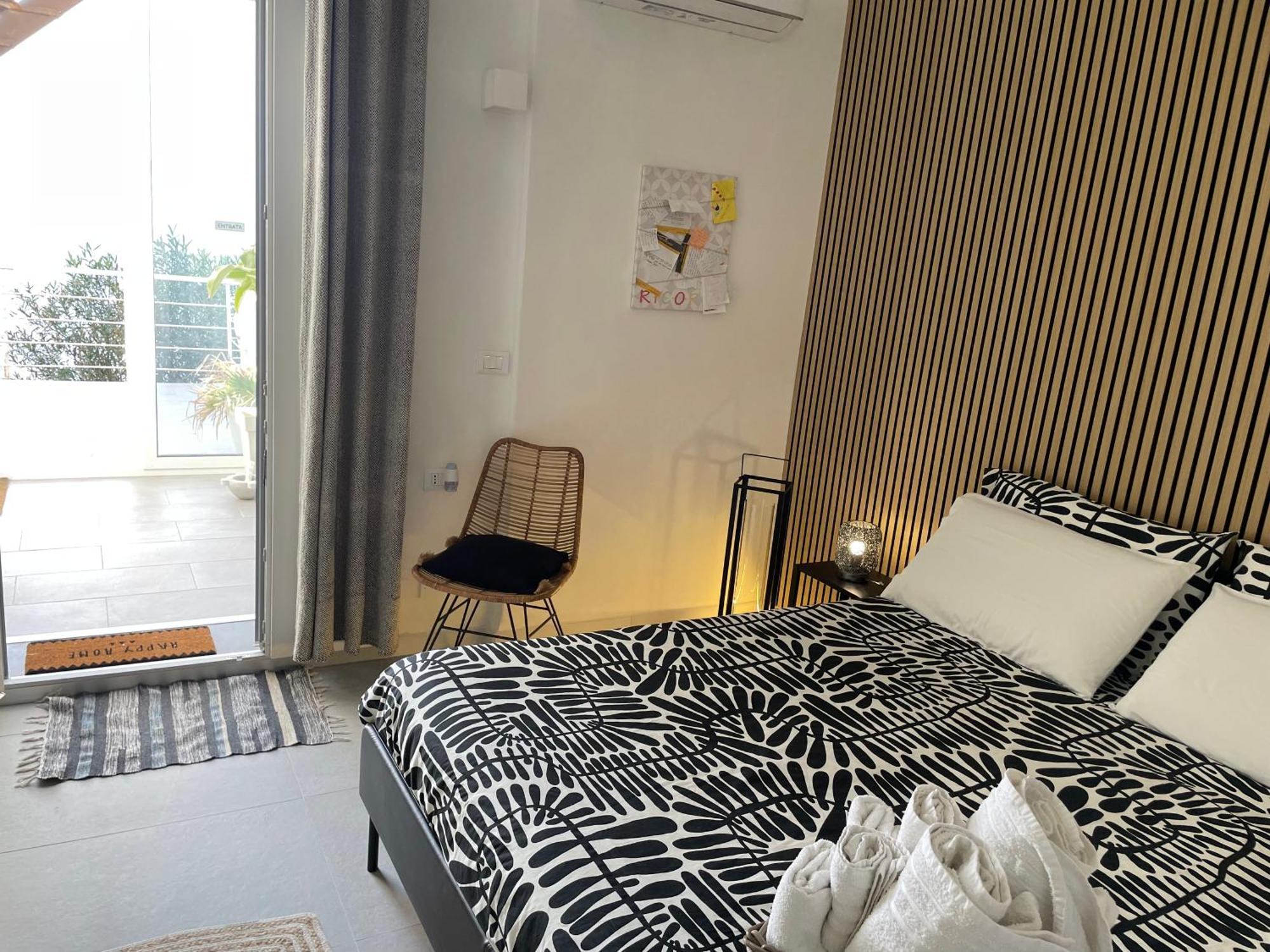Sea View Life Hotell Carini Exteriör bild